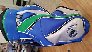 CANUCKS GOLF BAG