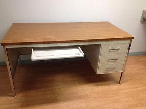 Desk for Sale Good condition 60"L x 30"W x 30"H