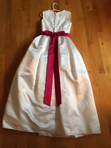 Flower girl/Robe de bouquetière