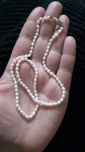 Fresh water pearl necklace