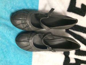 Gray heels size 8