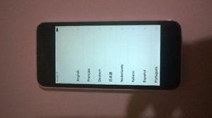 Iphone 5C 16GB White locked to Rogers Good condition.