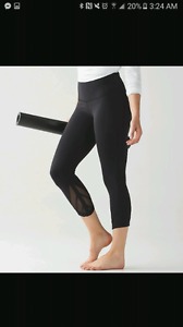 Lululemon Essential Rhythm Crop