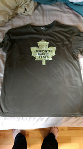New Toronto Maple Leafs Dry-fit Shirt - Mens L