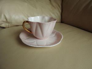 Teacup/saucer - delicate pink antique