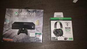 Xbox one with 20 games and headset