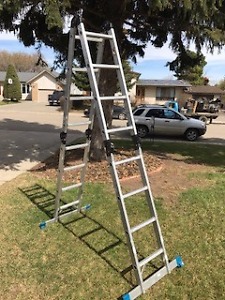 16 Foot Ladder - 4 Foot Sections