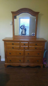 2 dressers in perfect condition