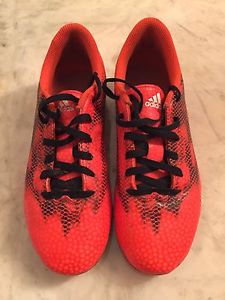 Addidas Cleats size 6 youth