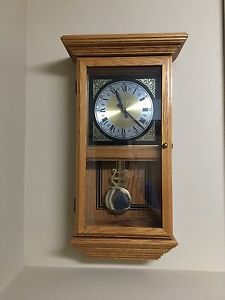 Battery operated Westminster chimes clock