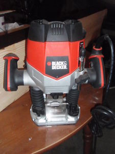 Black & Decker Variable Speed Router