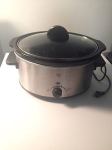 Brand New Slow Cooker