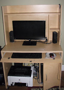 Computer table