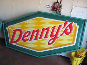 DENNY's sign