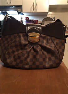Louis Vuitton purse for sale