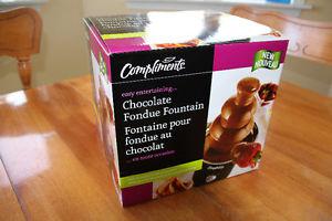 NEW Compliments Chocolate Fondue Fountain