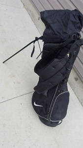 Nike Stand Golf Bag - Black - Used