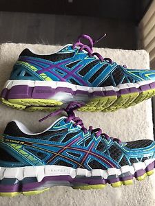 Running shoes/Asics
