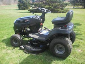 Sears-CRAFTMAN T"LAWN TRACTOR