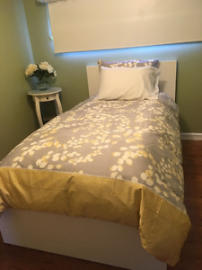 Twin Size Bed w/Mattress and Drawers