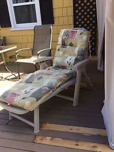 Wanted: Adjustable lounge chair