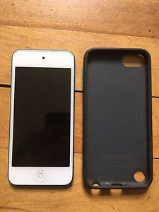 iPod touch 5 32gb great condition