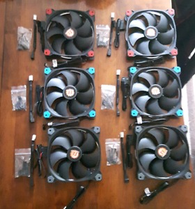 mm Thermaltake Riing Fans (New)