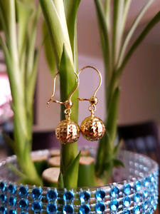 18K Gold Earings