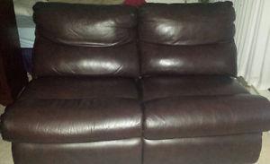 2-Seat La-Z-Boy Couch in Good Condition