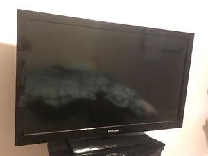 40" Samsung LCD TV