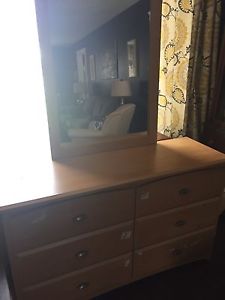 6-drawer dresser with mirror