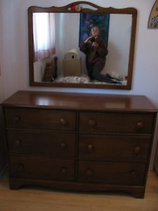 6 drawer maple dresser