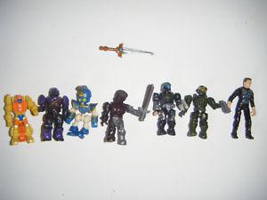 7 Mini figures