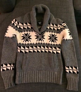 Aritzia TNA Sweater