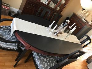 Beautiful a Dining Table and Chairs
