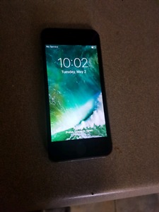 Bell/Virgin Apple iPhone 5S 64GB Clean IMEI