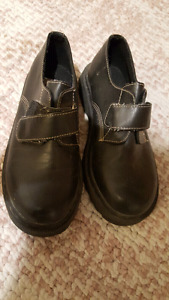 Boy's leather shoes