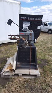 Brake Service Machine