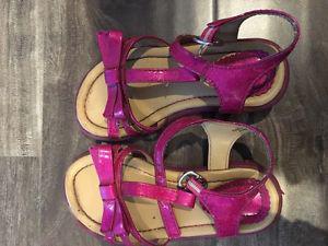 Children's place sandals size 8
