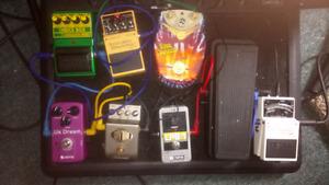  For trade: Pedals and board for multi effects