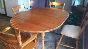 Kitchen table and Chairs!! Need gone ASAP