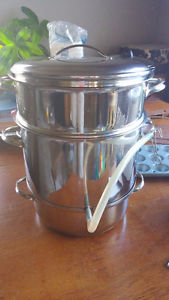 Large stainless steel steamer