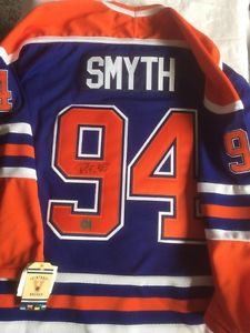 Medium Oilers Ryan SMyth Jersey signed with COA