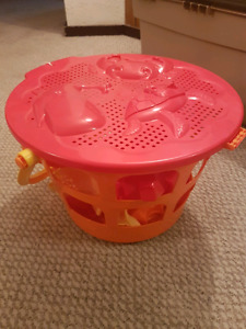 NEW Large bucket with sand toys