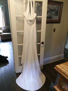 Never Worn Wedding Dress