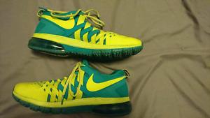 Nike Fingertrap Max Green Weave Running Shoes