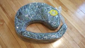 Nursing pillow