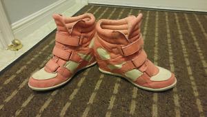 Pink wedges, size 7