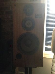 Technics speakers