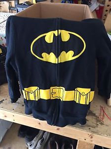 Wanted: Batman hoodie, kids medium